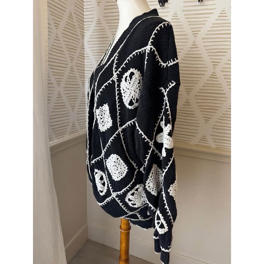 Cullinane Women’s Large Black & Cream Knit Cardigan Sweater - Picture 4 of 8